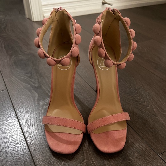 Blush pink heels size 37. Purchased from missguided. - Picture 5 of 5